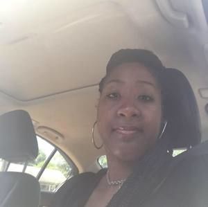 Meet your Posher, Latoya